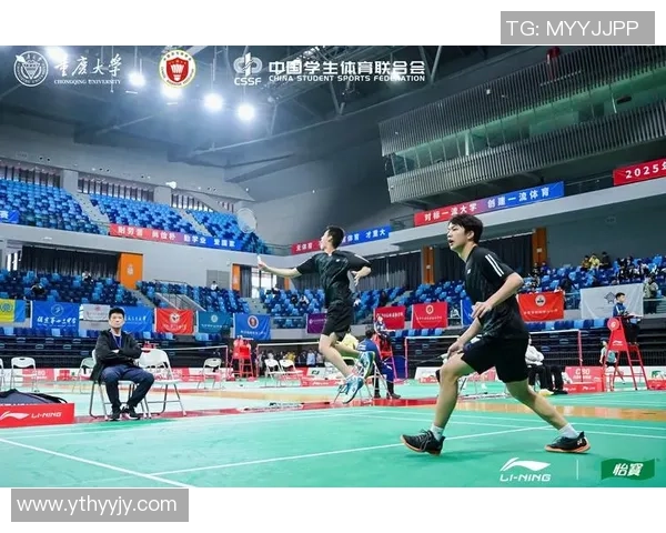 赛后复盘:深入分析上海羽毛球队与杭州羽毛球队的技术对抗与战术运用 赛后复盘:深入分析上海羽毛球队与杭州羽毛球队的技术对抗与战术运用