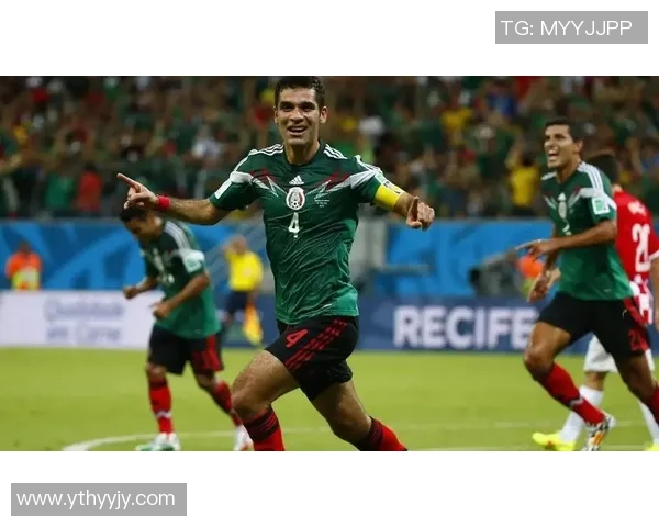 墨西哥足球明星盘点:那些在国际舞台上闪耀的球员们 墨西哥足球明星盘点:那些在国际舞台上闪耀的球员们