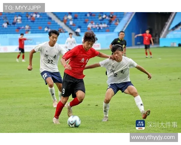 深圳足球队在足球配合排行榜中荣登第8名展现团队实力与默契 深圳足球队在足球配合排行榜中荣登第8名展现团队实力与默契